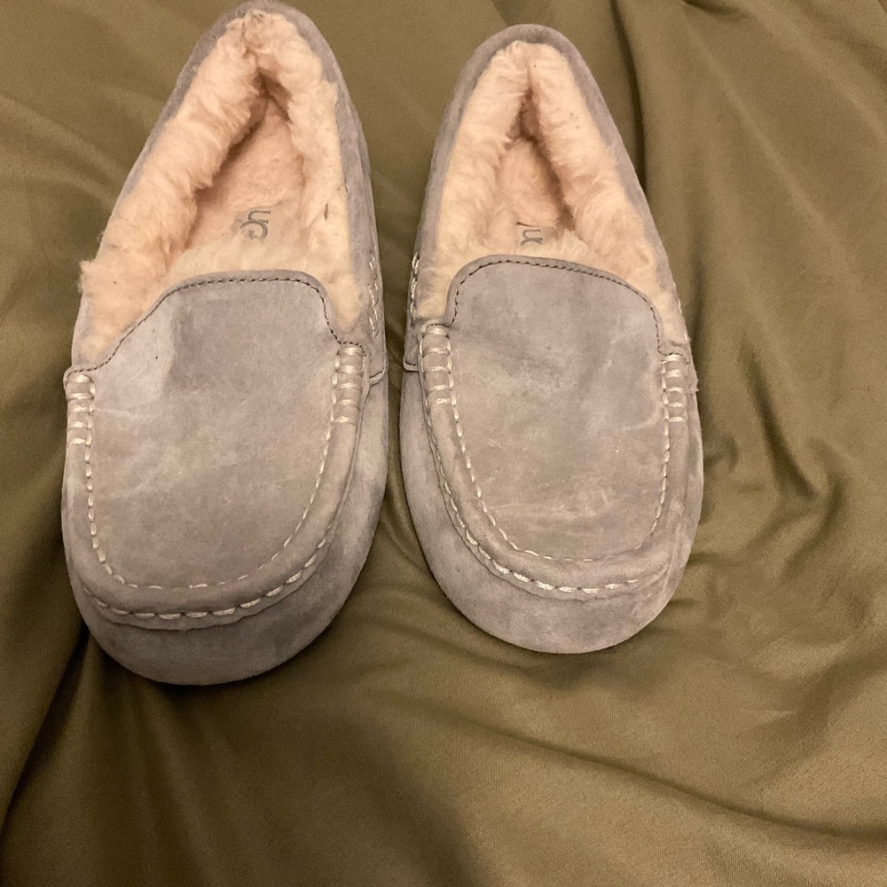 Ugg Ansley Water Resistant
Slipper Women's Size 36 - Picture 2 of 11